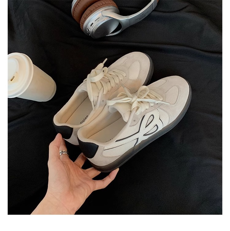 Free shipping new designer casual shoes for womens brand flat soft ladies lace up women sneakers outdoor sports trainers
