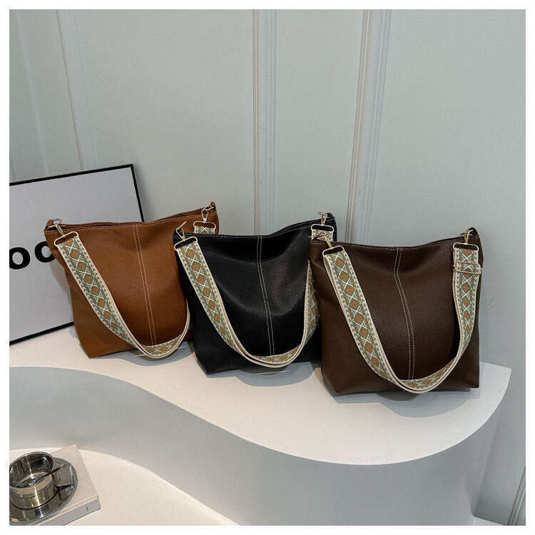 Women's Bags Handbag Vintage Fashion Korean Large Capacity Versatile Tote New Woman's Bag Solid Premium Texture Wide Straps Crossbody Should