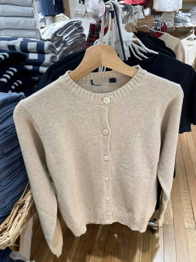 Vintage Streetwear Allmatch Sweater Cardigan Woman Autumn Gray Simple Long Sleeve Coat Round Neck Single BreastedSweaters 241220