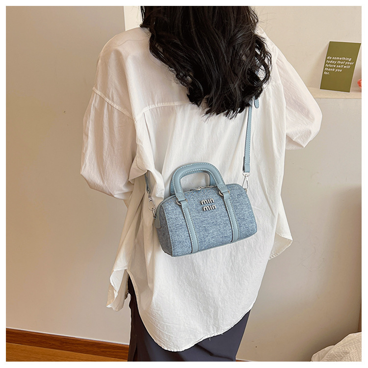 New Fashion Designer Handheld Pillow Bag For Women 2025 New Boston Bag Simple Single Shoulder Crossbody Bag