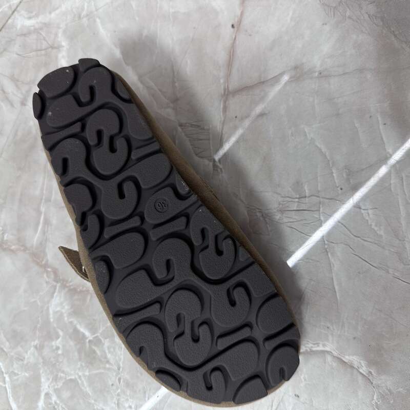 2024 New Autumn And Winter Maternity Shoes, One Foot Women's With Velvet Bean Soft Sole Boken Shoes All Inclusive