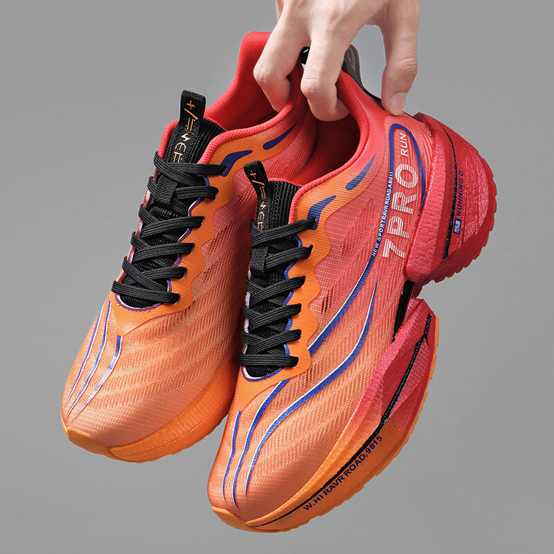 New running mesh lightweight 2025 male and female designer sports shoes with lace up comfortable couple tennis shoes for men