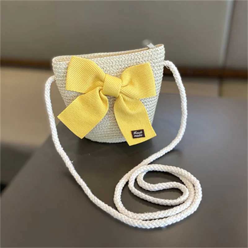 Caps Hats 3-8-year-old girls sunny straw hat and bag 2024 new princess childrens summer outdoor sunny beach hat sun fisherman hat H241223