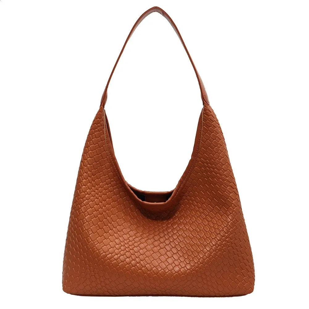 Trendy Leather Armpit Handbag for Women Spacious Woven Shoulder Tote for Everyday Use