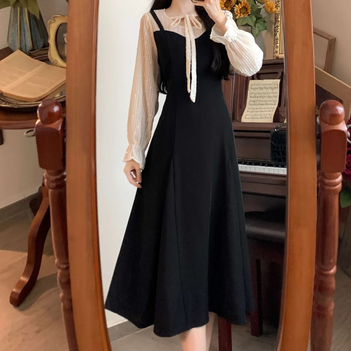 G1912 dress autumn and winter new French style fake two-piece bottoming skirt retro design little black skirt