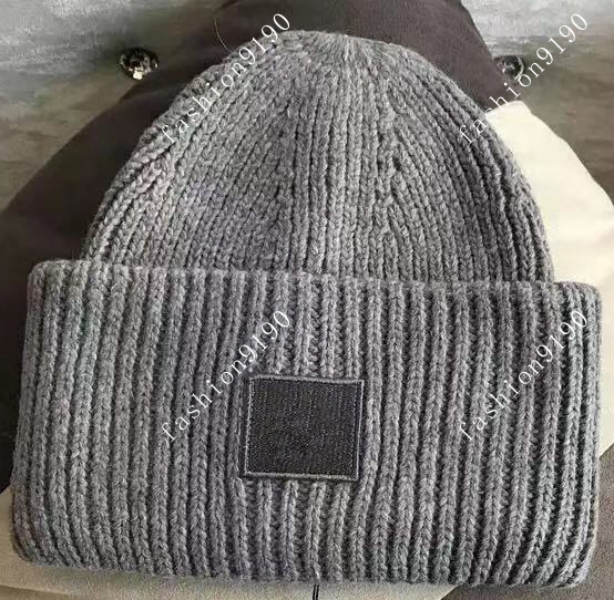 2023 Designer Studios Smile Face Hat Autumn Winter Warm Men Women Skull Knitted Wool Cap Smiling Beanie Tide Street Hip-hop Hats Fashion