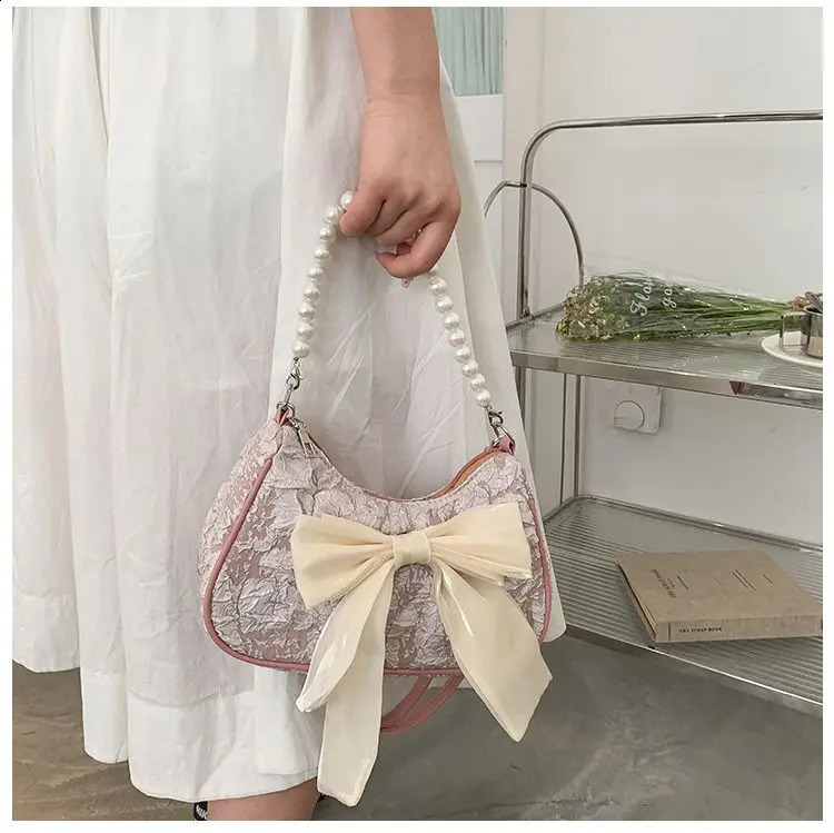 Fashion Pearl Chains Female Shoulder Messenger Bag Sweet Bow Ladies Crossbody Bags Flower Pattern Women Square Handbags 241223