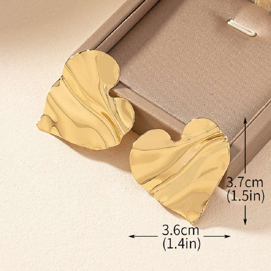 Small niche fashion design irregular classic exquisite temperament street shot heart-shaped women's earrings