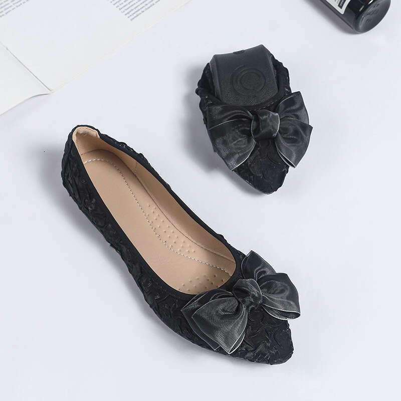 Soft Soled Bean For Women's Summer New Grandma Shallow Mouth Scoop Shoes, Low Heel Small Fragrant Style Matching Skirt Single Shoes