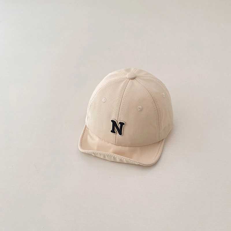 Caps Hats Korean baby summer hat with letter N embroidery adjustable baseball cap suitable for young boys and girls toe soft hat childrens sun hat H24