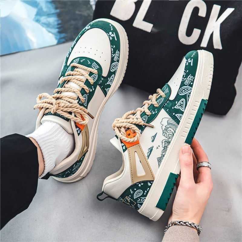 NXY Mens Shoes Summer Breathable Canvas Shoes for Male Students Korean Version Trendy Versatile White Shoes Thick Soled Sports Board Shoes for Men