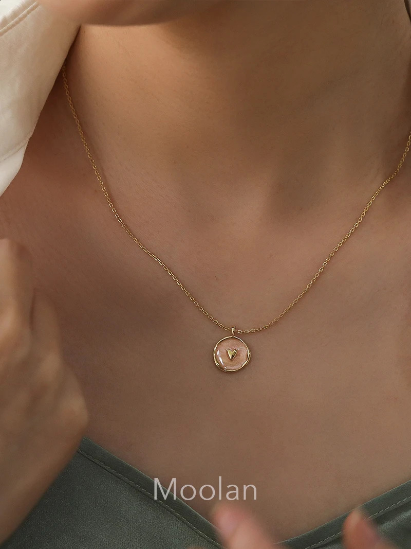 Moolan Jewel Fashion Womens Necklace Korean Style Summer Love Gold Coin Girls Gift Cute Neck Chain Jewelry Wholesale 241220