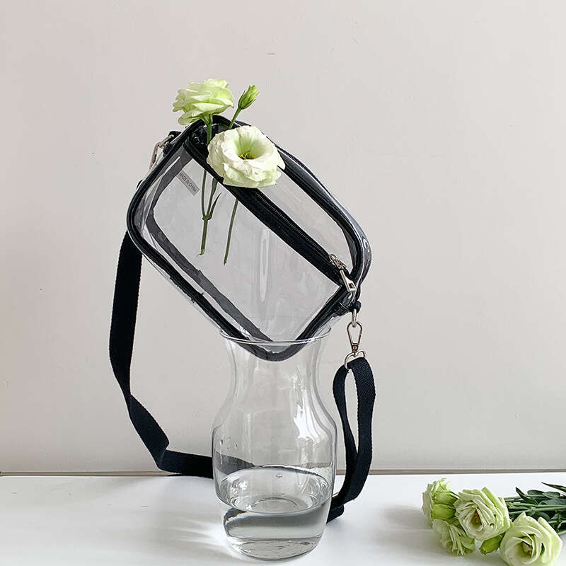 Summer minimalist trend PVC jelly versatile niche women's high-end casual crossbody transparent bag