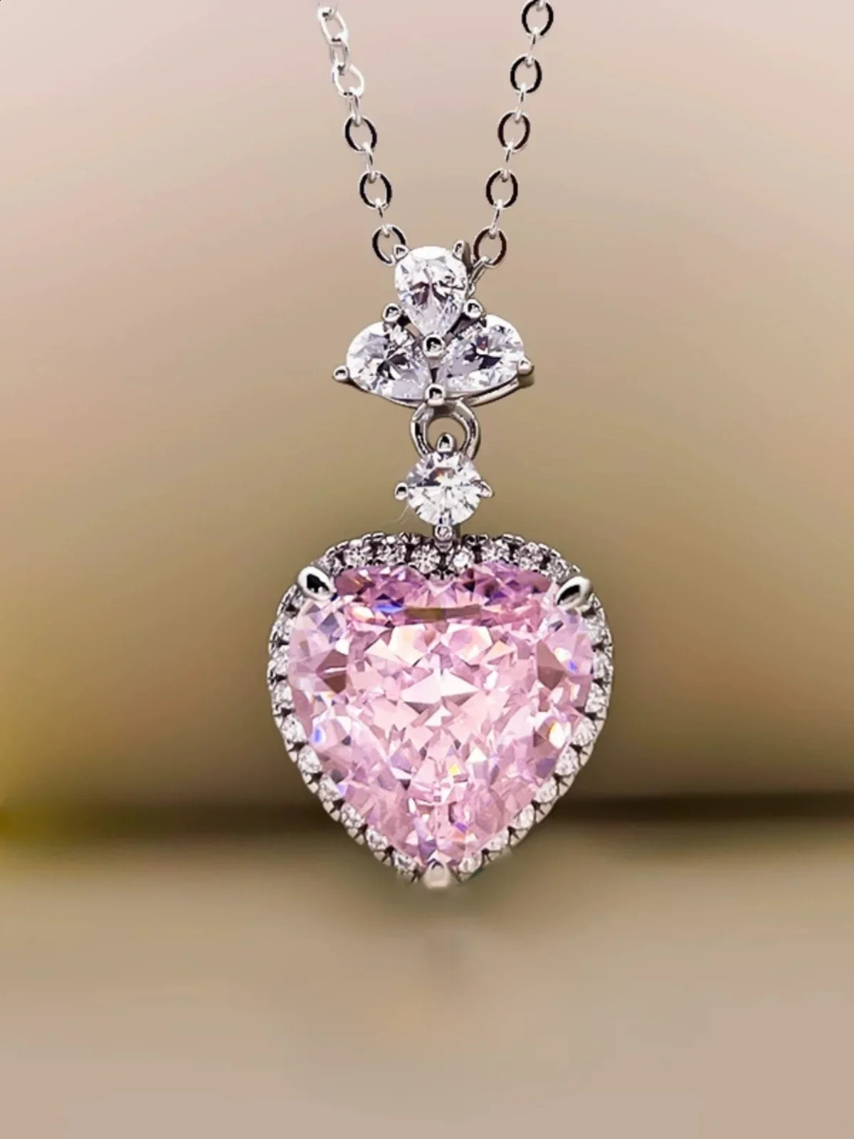 Cherry blossom pink diamond necklace light and high-end pure silver 925 heart-shaped high carbon diamond ice flower cut 241220