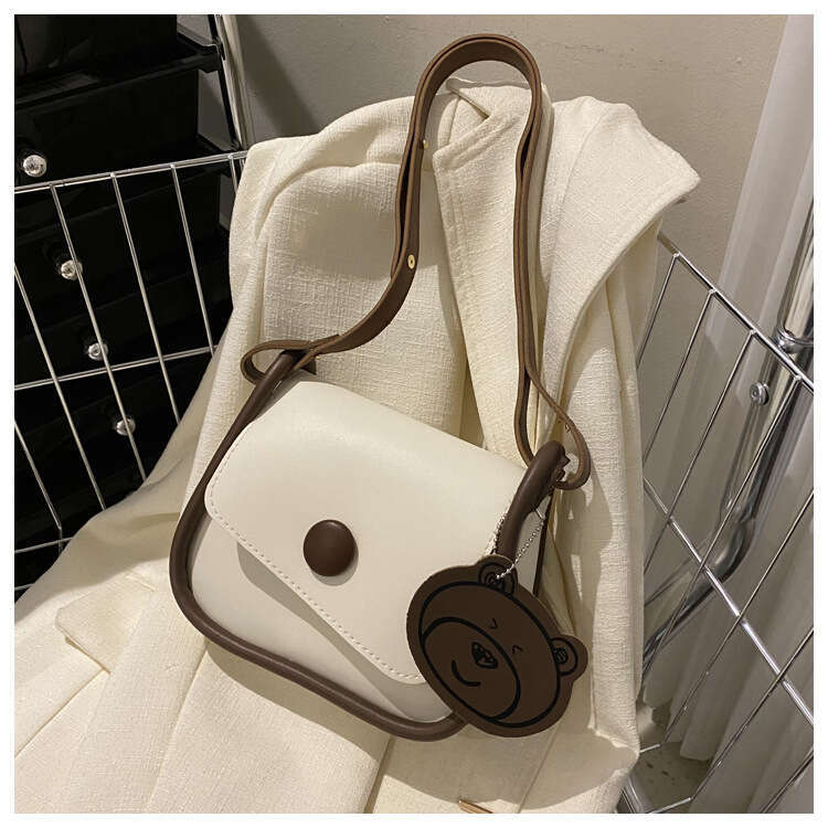 Popular Solid Color Retro Bag, New Year's Trendy Fashion, One Shoulder Simple Crossbody Casual Commuting Saddle Bag