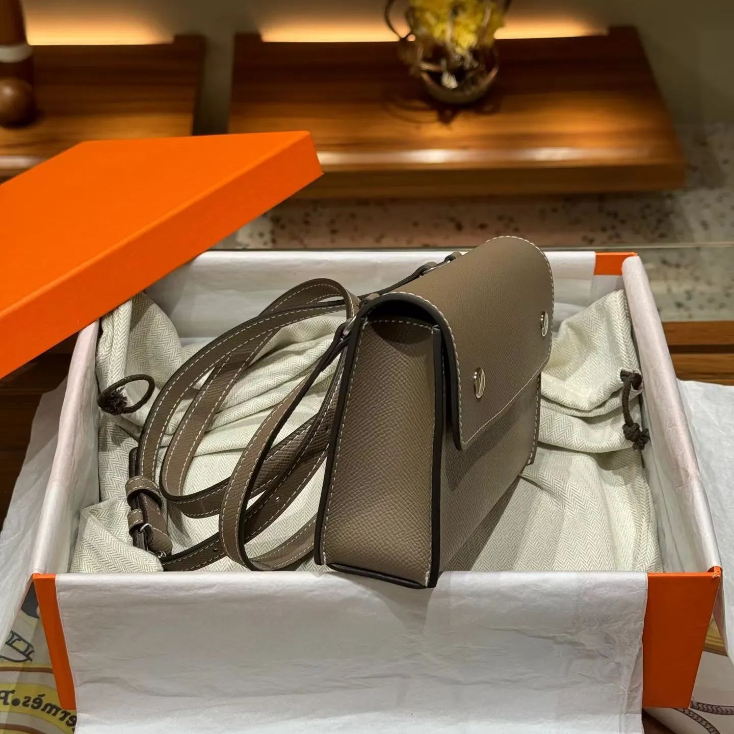 2024 Hot Sale Fashion Lady Genuine Leather Shoulder Bag High Quality EP Palmprint Cowhide Snap Wallet