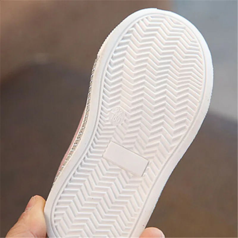 Toddler Girls Soft Sole Sports Shoe Sequins Casual Sneakers For Infant Girls Cute Bowknot Shinny Shoes Baby Girls First Walkers 241223