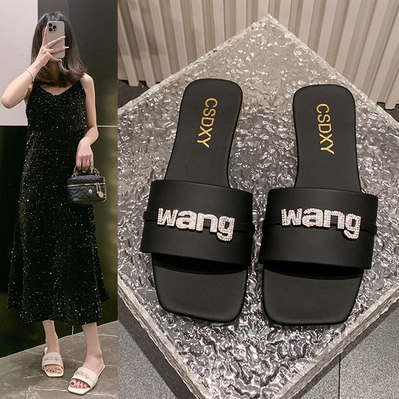 Free shippiing for womens designer slippers hot flat slippers black beige Summer beach tourism plus size slippers