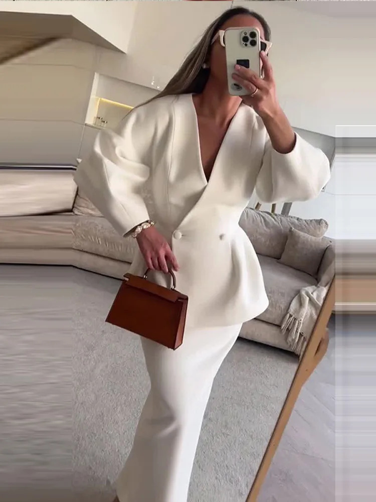 Elegant puff sleeves ultra-thin fit high waisted womens coat tight fitting set fashionable V-neck solid buttons womens 2-piece set fashionable streetw