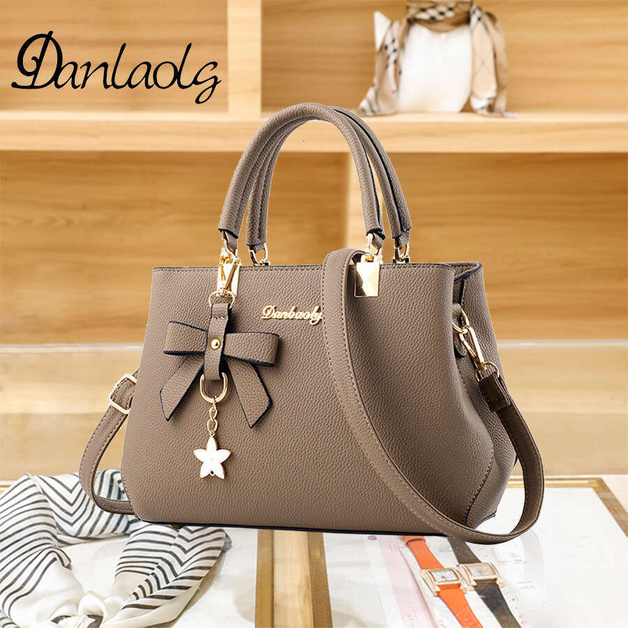 Large Capacity Autumn Women's High-End Butterfly Wedding Bag Hand-Held Bags