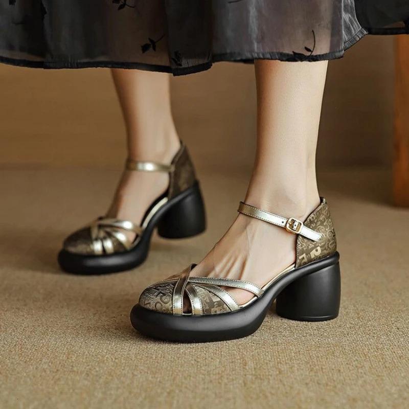 Chinese Style Thick High Heels and A of 2024 Summer Hollow Thin Strap Soft Sole Roman Waterproof Platform Sandals 241213