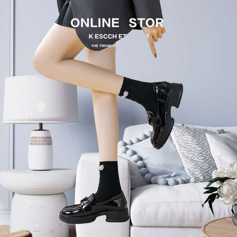 Thick Soled Loafers With Coarse Heels And Sponge Cake, New Spring Versatile Single British Style Small Leather Shoes, Women's Waterproof Platform