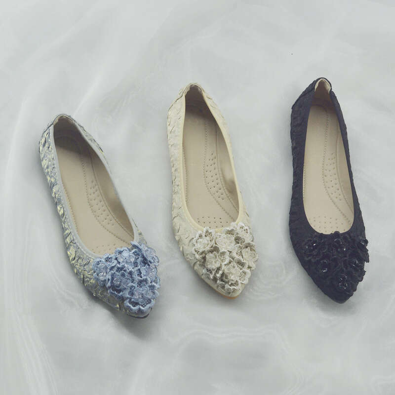 Flyknit Single Shoe Women's 2023 Spring And Summer New Pointed Flat Bottom Knitted Breathable Bean Shallow Mouth Soft Sole Lazy Shoes