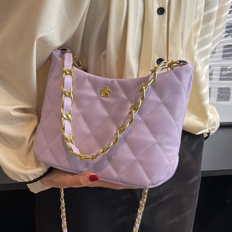 2025 Fashion Designer Women s Handbag New Shoulder Bag Flip Square Large Capacity Chain High Quality Crossbody Bag Outdoor Leisure Wallet Mobile Stora