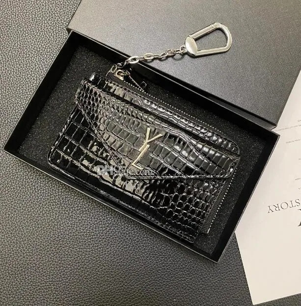 luxurious Fashion Letter Version Keychains Men and Women Luxury Designer Zero Wallet Classic Key Chain Y Color Label Credit Card Small Card Bag 13.5X8.5cm