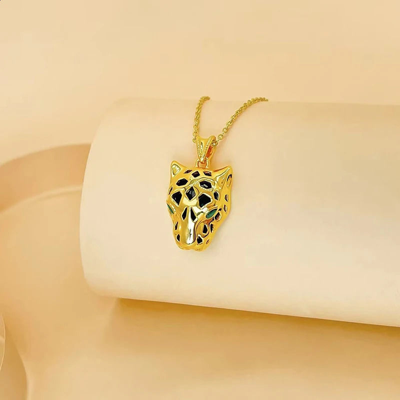 AU750 Real 18K Gold Leopard Pendant Necklace Pure Gold Animal Pendant For Men And Women Party Fashion Fine Jewelry 241220