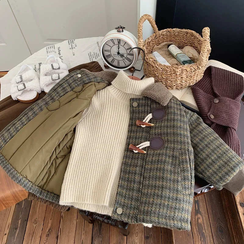 Kid Parkas Coats Children Horn Buckle Children Tweed Coat Boy Cotton Plaid Coat Baby Warm Autumn and Winter Thick Coat 241223