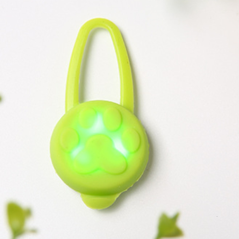 Ddmysat Colorful LED Flashlight Cat Pendant Dog Night Safe Pet Leader Necklace Glowing Bright Decorative Collar
