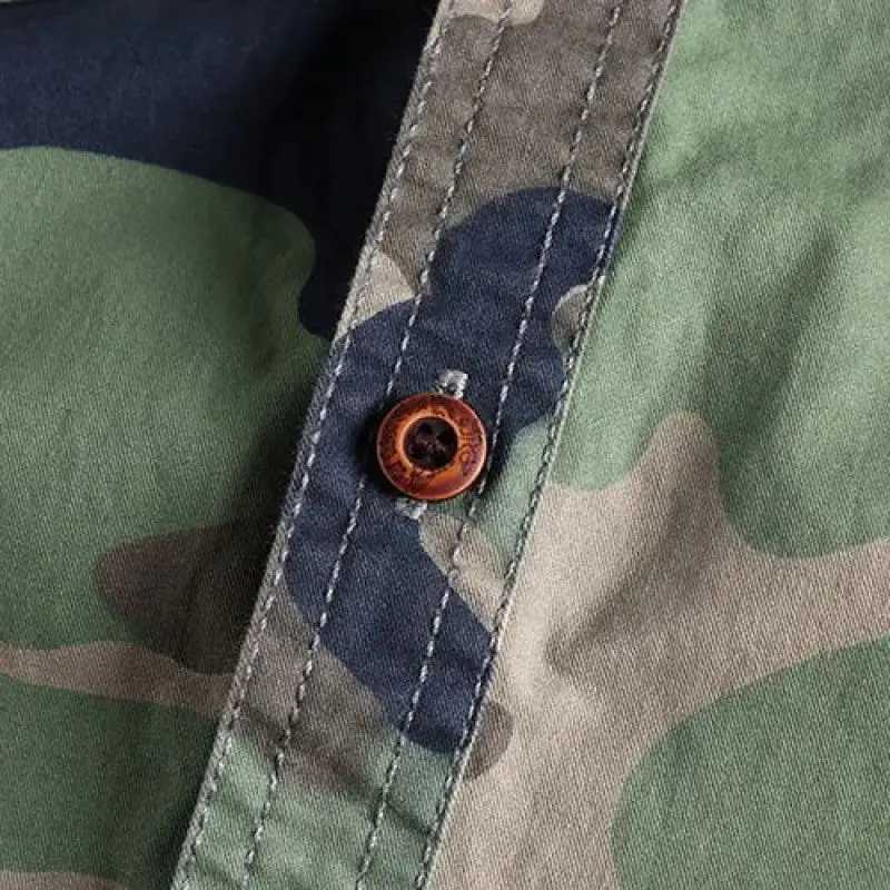 Mens camouflage cargo shirt made of high-quality and durable cotton suitable for outdoor hiking daily military casual pocket bra W241223