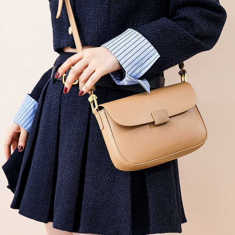 A Niche Underarm Women's Winter New Shoulder Trendy Fashionable Small Square Bag, Simple And Casual Crossbody Bag