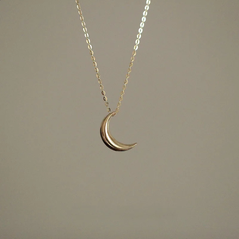 S925 sterling silver plated 14K gold necklace light plate small moon elegant entry Lux all-match k gold pendant necklace 241220