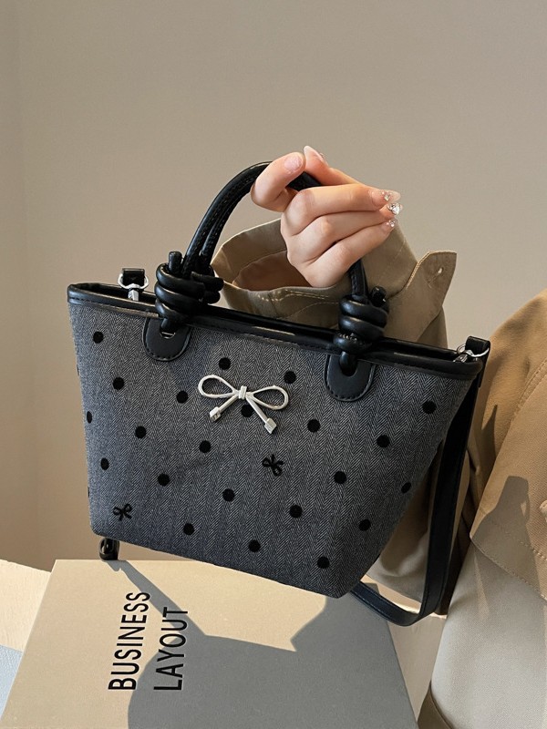 2025 Designer Free shipping 2025 3 new Single Shoulder Bag for Women flap fashion bow square Handheld crossbody bag