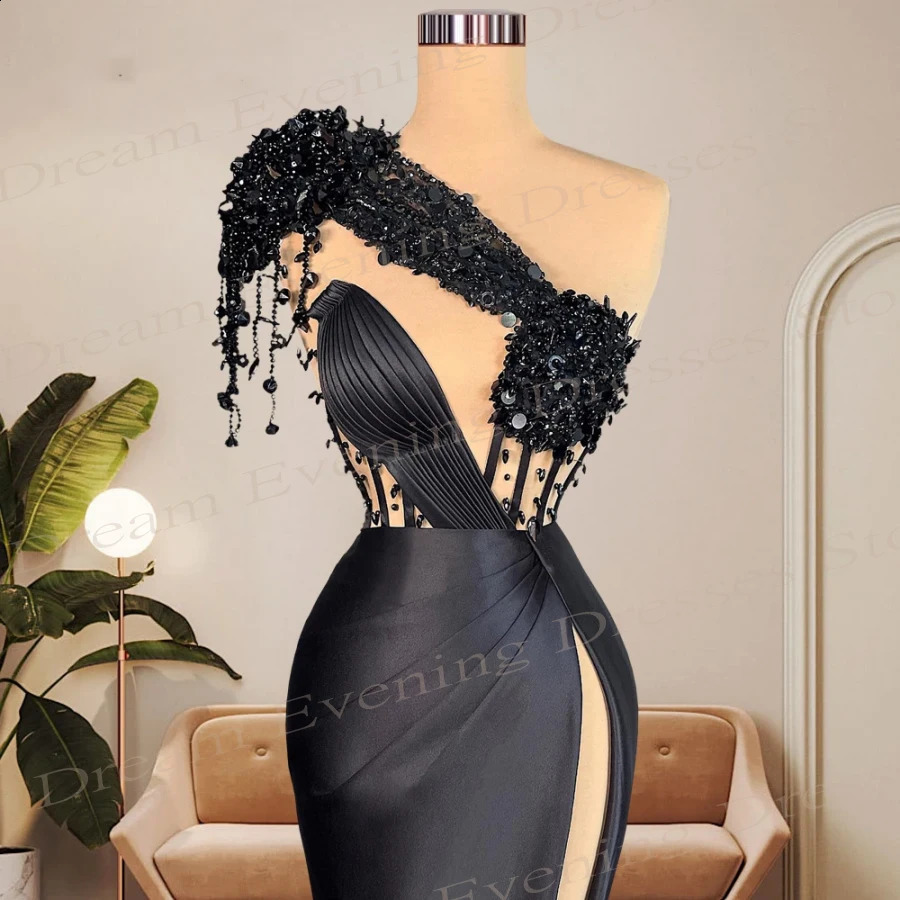 2025 Arabic Dubai Black Mermaid Exquisite Evening Dresses One Shoulder Beading Prom Gowns Side Split Customized Vestido De Festa 241217