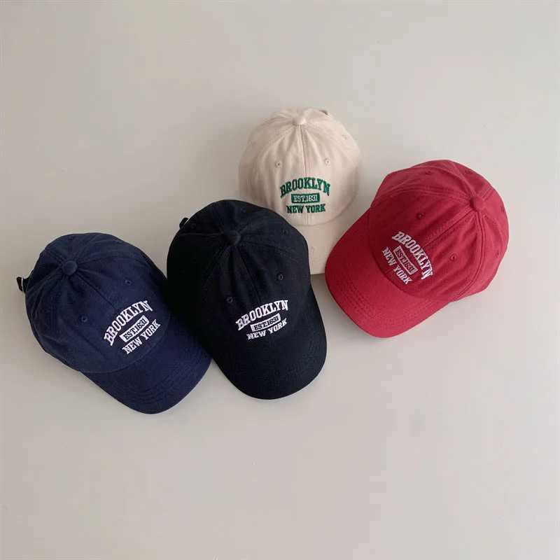 Caps Hats Simple letter embroidery childrens baseball cap summer solid color boys and girls sun hat Korean adjustable childrens beach hat H241223