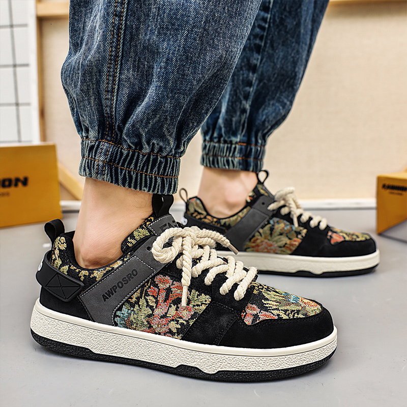 2025 Fashion Print Black Low For Men Women Canvas Sports Shoes Flat Skateboard Sneakers Mens Trainers Atillas Skate