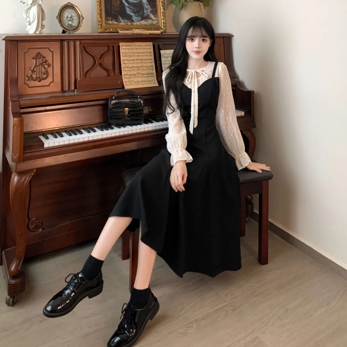G1912 dress autumn and winter new French style fake two-piece bottoming skirt retro design little black skirt