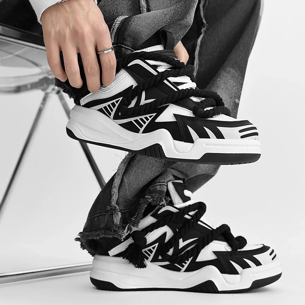2025 New Men's Outdoor Leisure Sports Shoes Balanced Fashion Shoes Cross-border Plus Size Designer Letter White Shoes