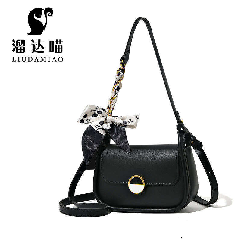 Silk Scarves, Armpit Women's New Large Capacity Versatile Fashionable Diagonal Cross Bags, Commuting Single Shoulder, Niche Style Wholesale