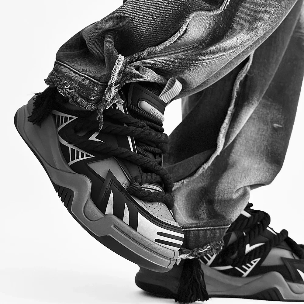 2025 New Men's Outdoor Leisure Sports Shoes Balanced Fashion Shoes Cross-border Plus Size Designer Letter White Shoes