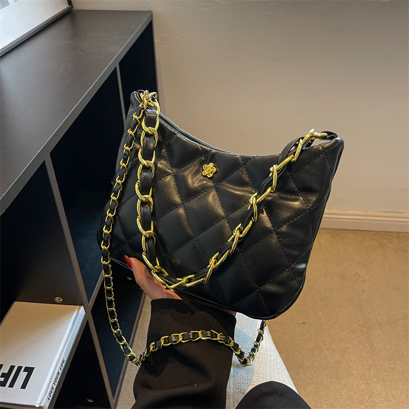 2025 Fashion Designer Women s Handbag New Shoulder Bag Flip Square Large Capacity Chain High Quality Crossbody Bag Outdoor Leisure Wallet Mobile Stora
