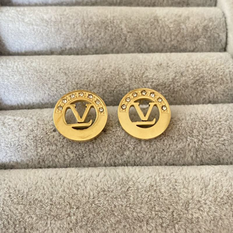 Gold Plated Classic Style Women Lover Heart Studs Earrings Luxury Titanium Steel Earrings For Valentine Gifts Wholesale