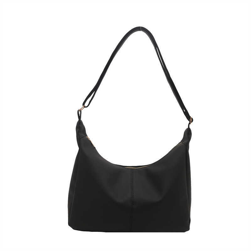 Large capacity fashionable soft surface 2024 winter casual new style personalized western-style solid color artistic tote single shoulder bag for wome