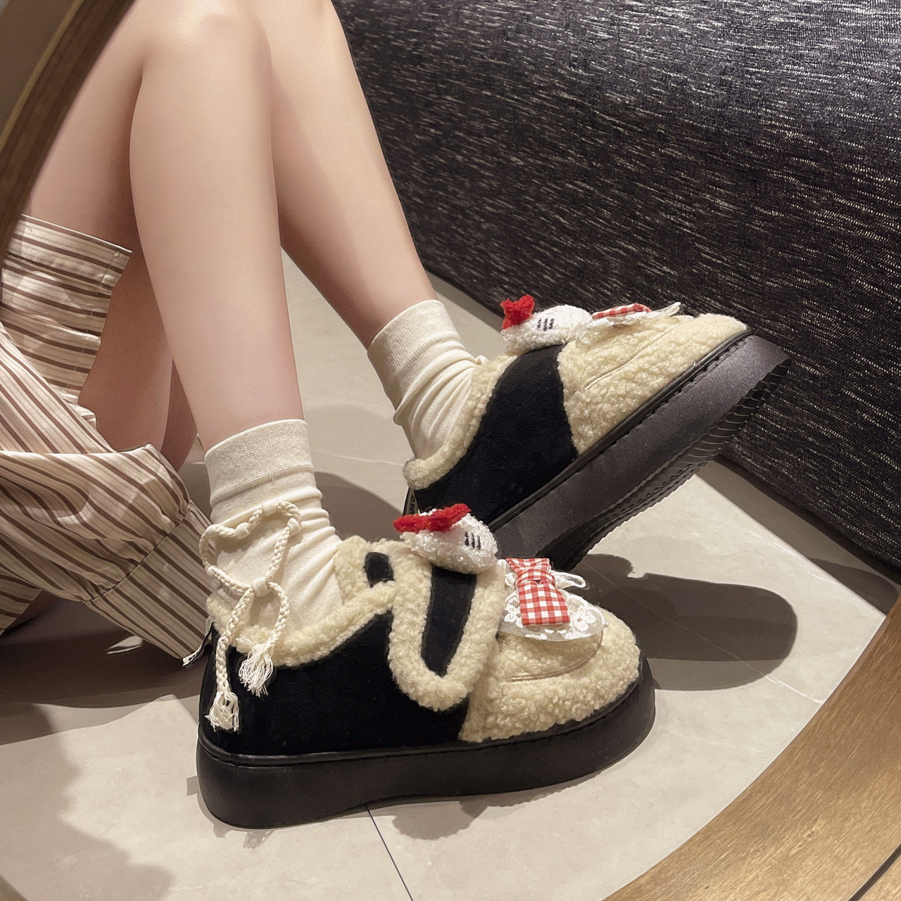 Women Cartoon Cotton Winter Fashion Cute Plush Insulation Korean New Version Snow Trend Flats Casual Shoes 2024 9764