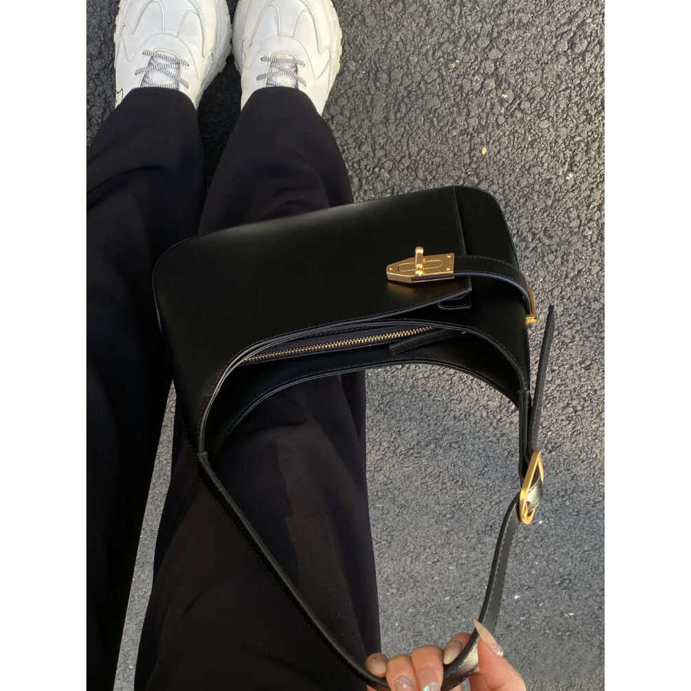 Women's Bags Handbag Internet Celebrity Popular High-End Oneshoulder Armpit Commuting Simple And Versatile Casual Handbag Retro Office Worker Bag