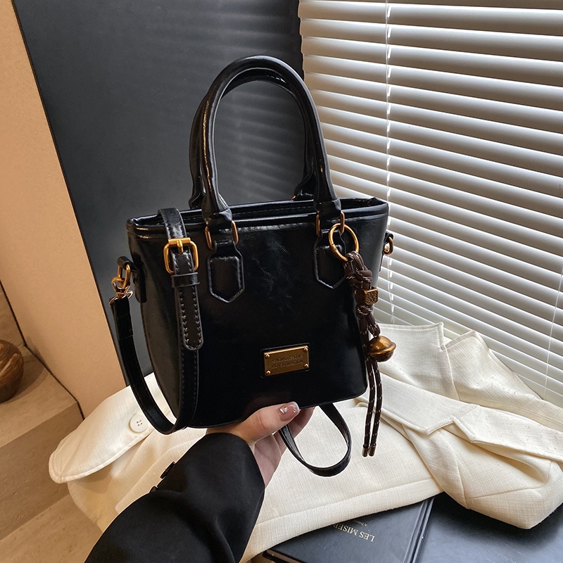 Luxury Bag 2025 Free Designer Bags Durable And Sturdy Comfortable Handheld Coffee Black For Ladies' Daily Versatility