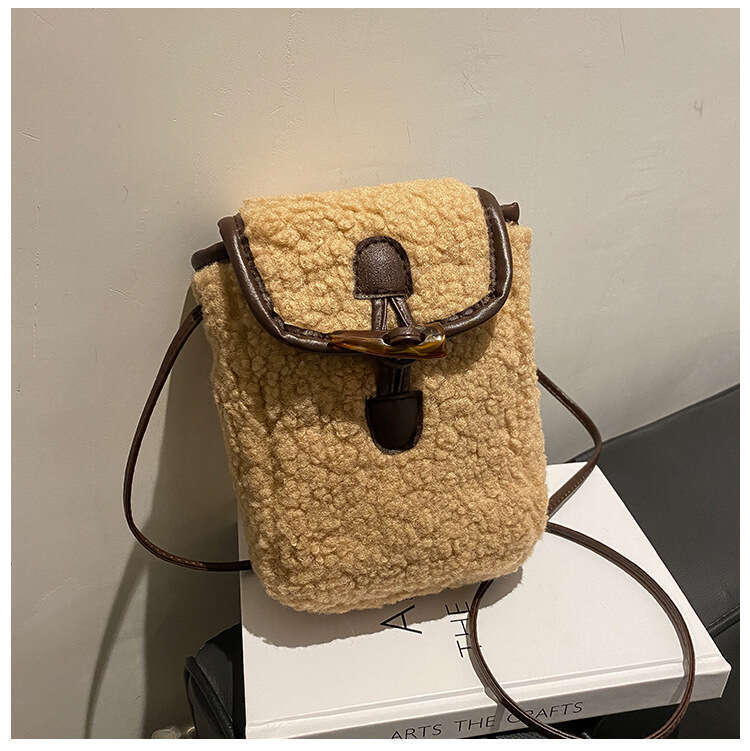 New Fur Phone Contrasting Color, Simple Stylish Single Shoulder Crossbody Small Bag, Women's Autumn And Winter Retro Lamb Fleece Bag